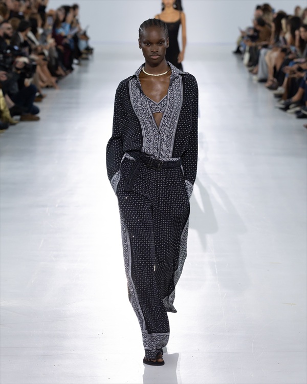 エルマンノ シェルヴィーノ レディース カジュアルパンツ ボトムス Casual pants ERMANNO SCERVINO エルマンノ シェルヴィーノ カジュアルパンツ